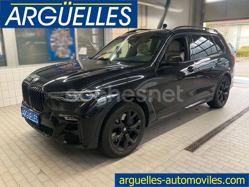 BMW X7 M50i