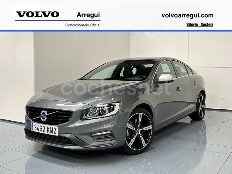 VOLVO S60 2.0 T3 RDesign Momentum 4p.