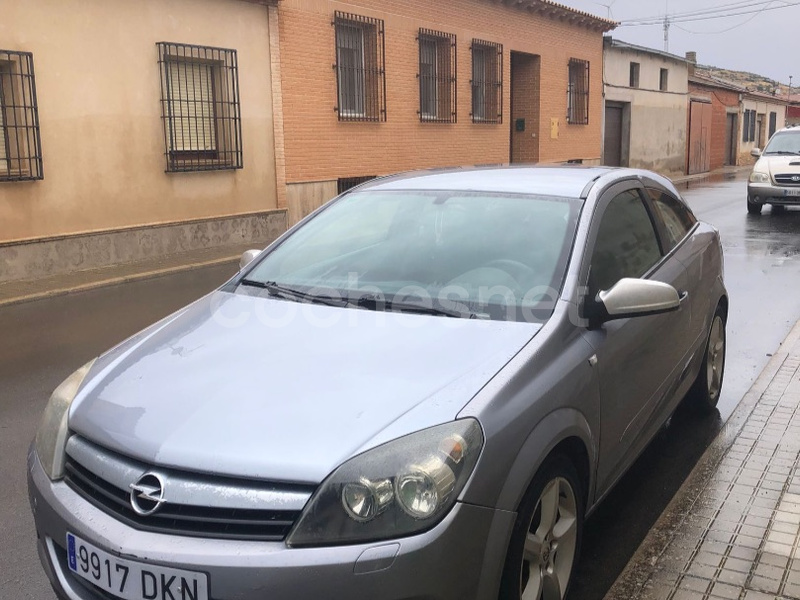 OPEL Astra GTC 1.9 CDTi 120 CV Cosmo