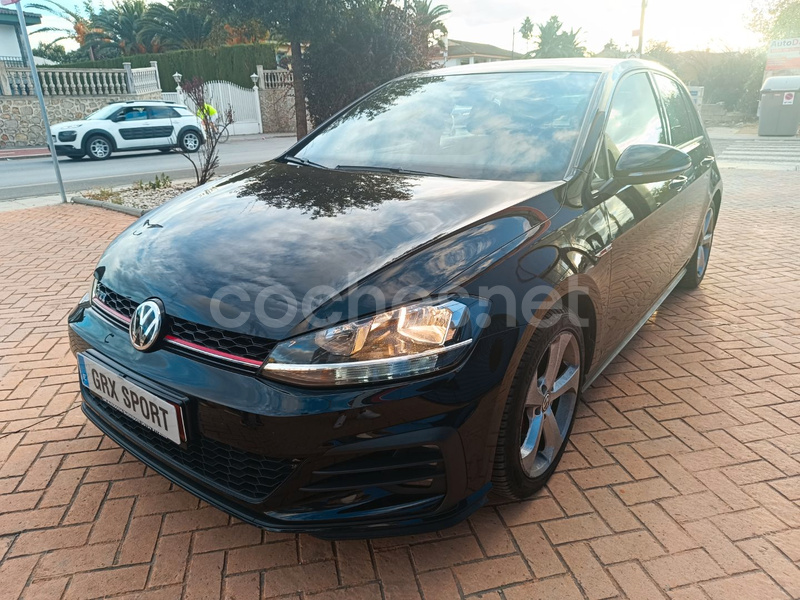 VOLKSWAGEN Golf GTI 2.0 TSI