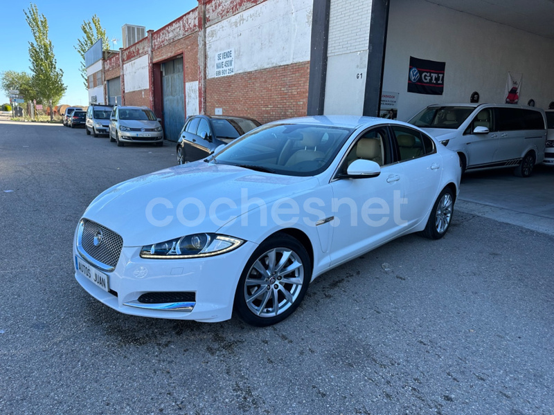 JAGUAR XF 2.2 Diesel Premium Luxury 4p.