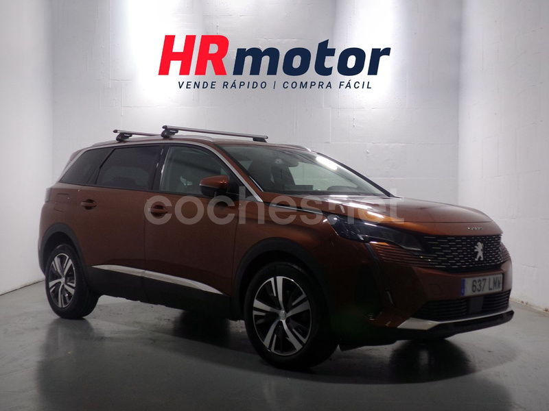 PEUGEOT 5008 1.2 PureTech SS Allure