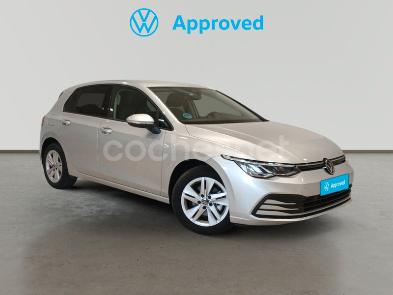 VOLKSWAGEN Golf Life 1.0 TSI