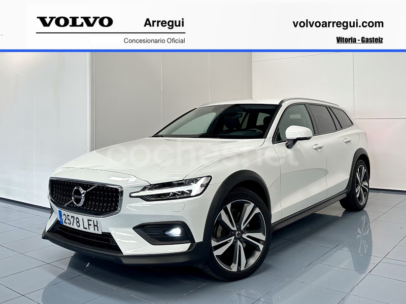 VOLVO V60 Cross Country 2.0 D4 AWD Cross Country AUTO