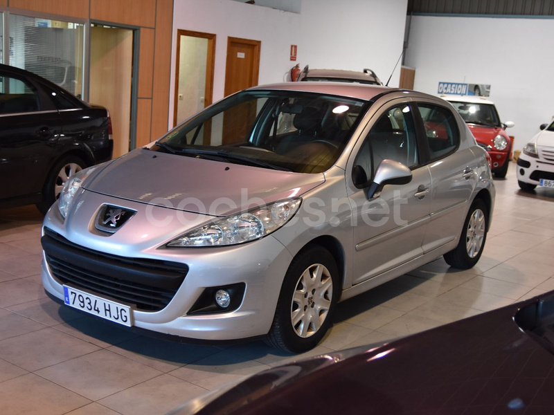 PEUGEOT 207 ACCESS 1.4 HDI 70 FAP