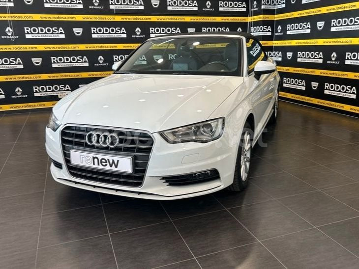 AUDI A3 Cabrio 1.6 TDI clean d Attraction