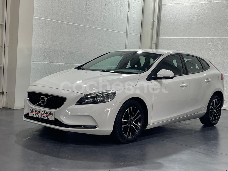 VOLVO V40 2.0 D2 Kinetic