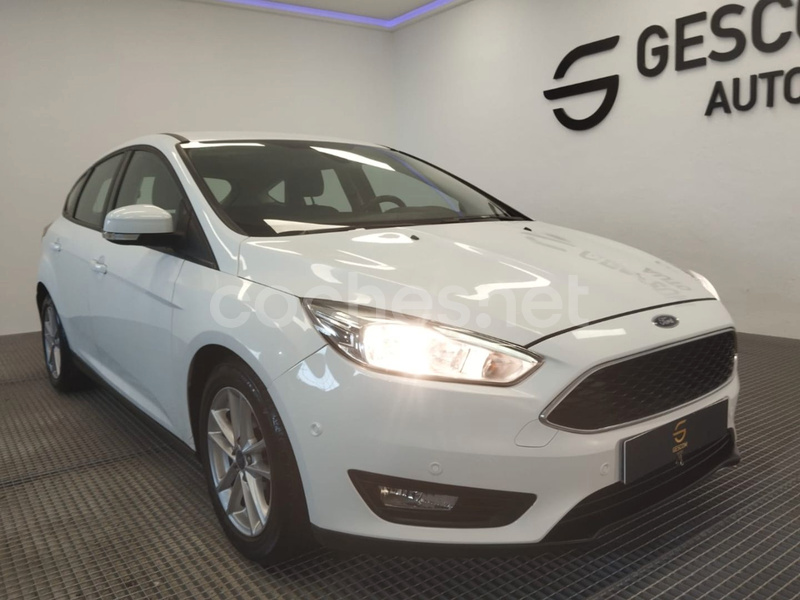 FORD Focus 1.0 Ecoboost AutoStartStop Trend