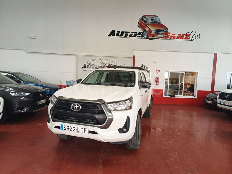 TOYOTA Hilux 2.4 D4D Cabina Doble GX