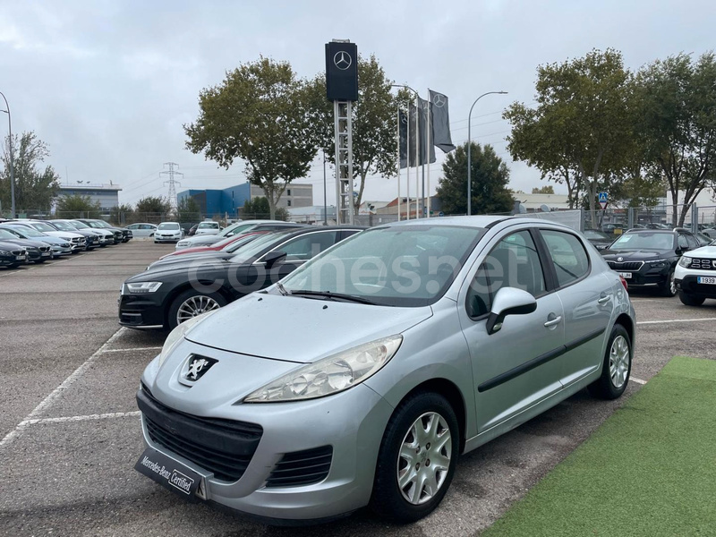 PEUGEOT 207 Confort 1.4 HDI 70