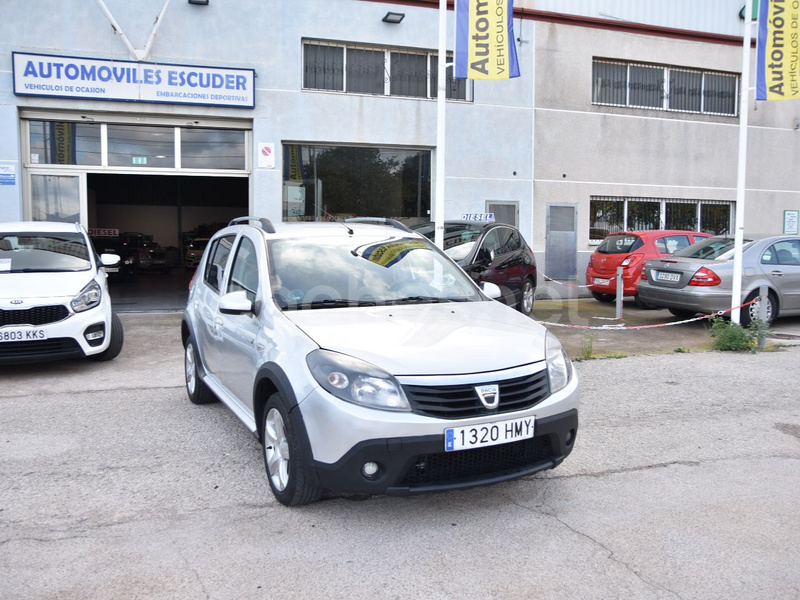 DACIA Sandero Stepway 1.6 E5