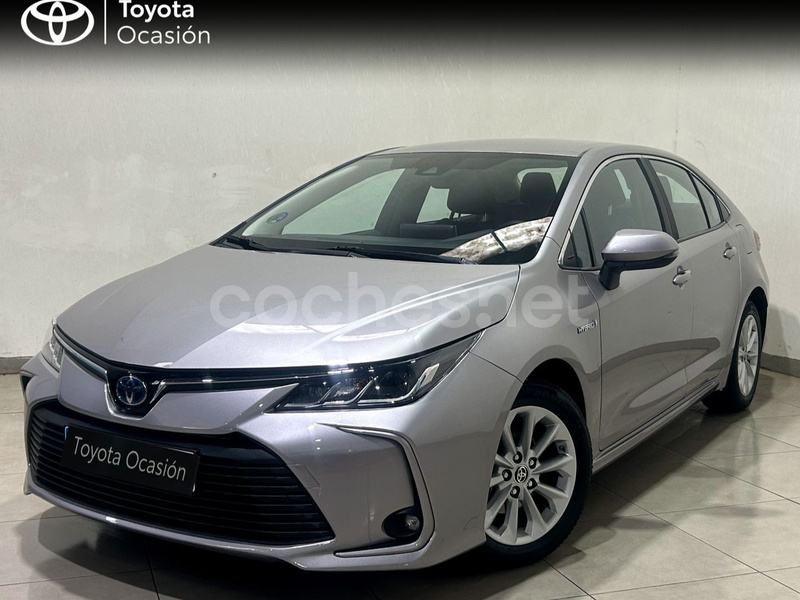 TOYOTA Corolla 1.8 125H ACTIVE TECH ECVT SEDAN 4p.