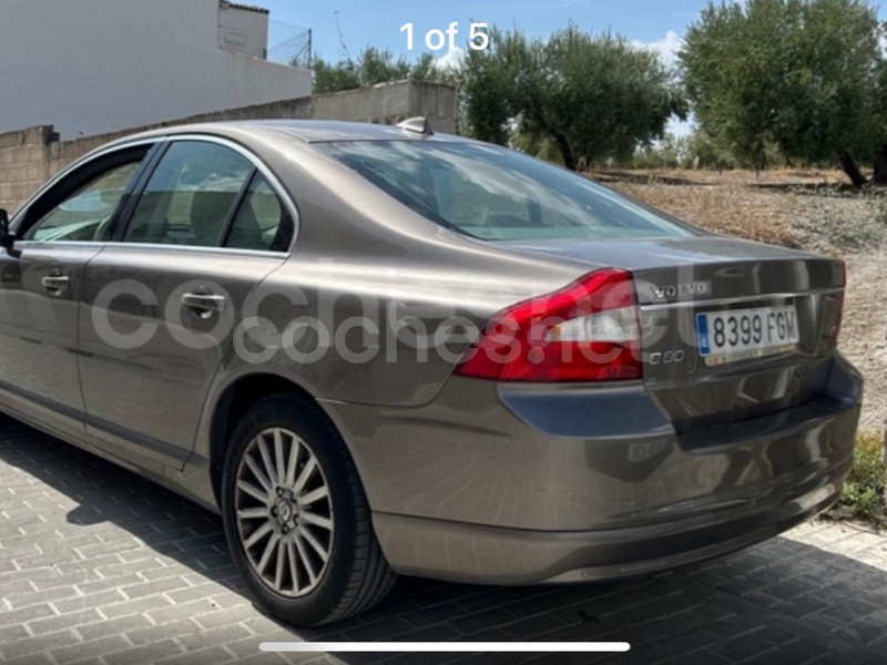 VOLVO S80 D5 Momentum