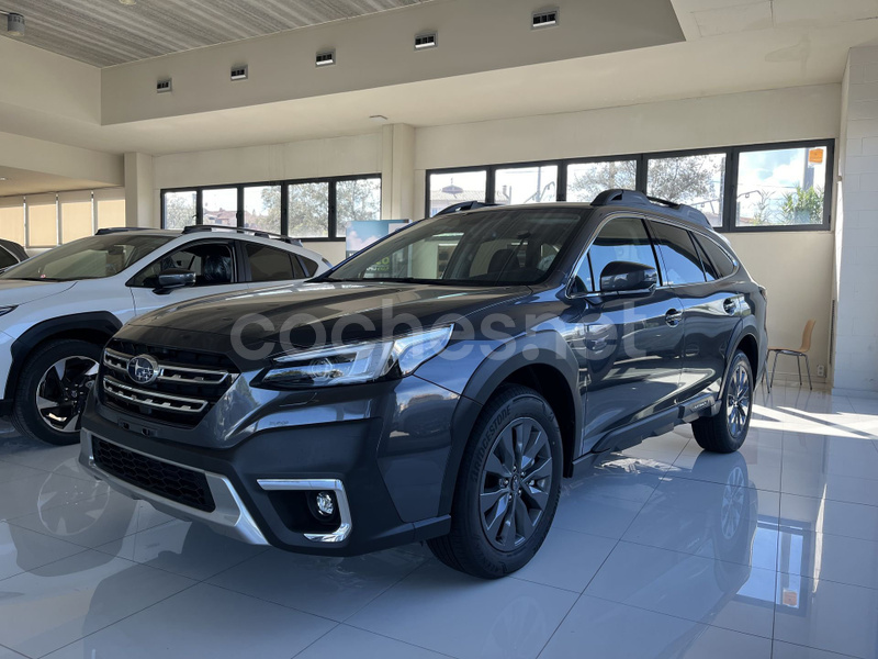 SUBARU Outback 2.5i Trek CVT Lineartronic AWD