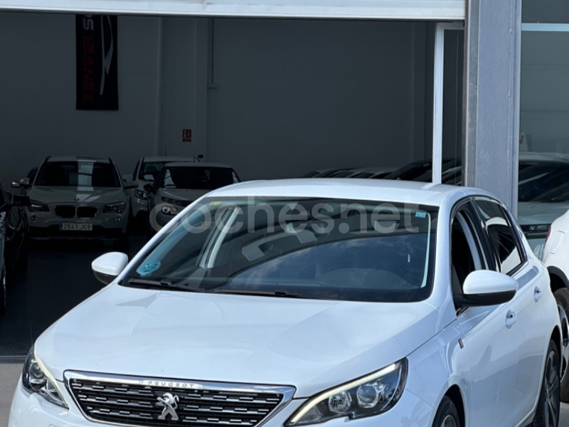 PEUGEOT 308 Tech Edition BlueHDi 130 SS 6 Vel.