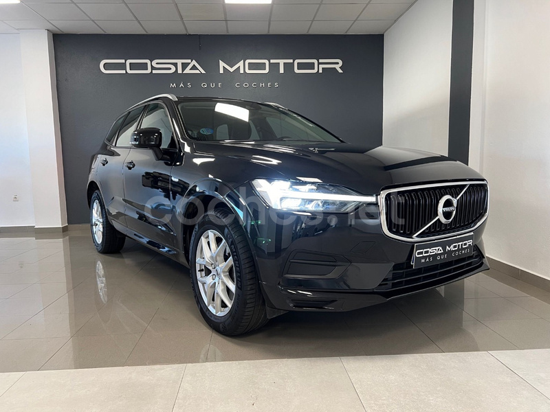 VOLVO XC60 2.0 B4 D Momentum Auto