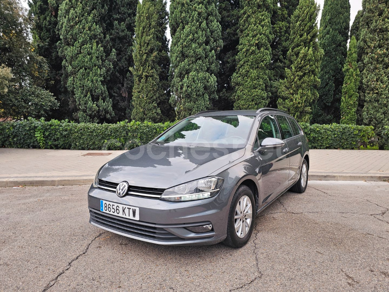 VOLKSWAGEN Golf Advance 1.6 TDI Variant