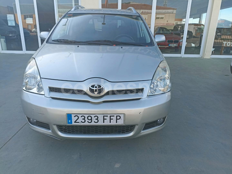 TOYOTA Corolla Verso 2.2 D4D Sport