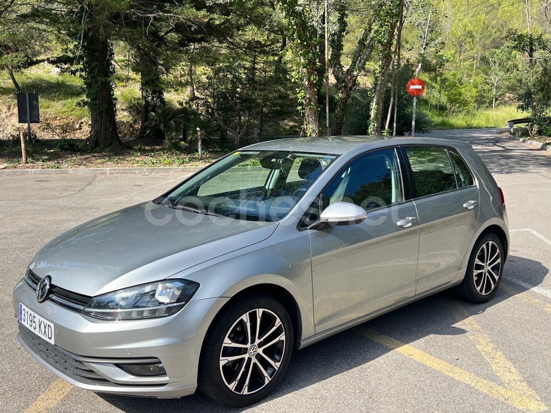 VOLKSWAGEN Golf 1.0 TSI