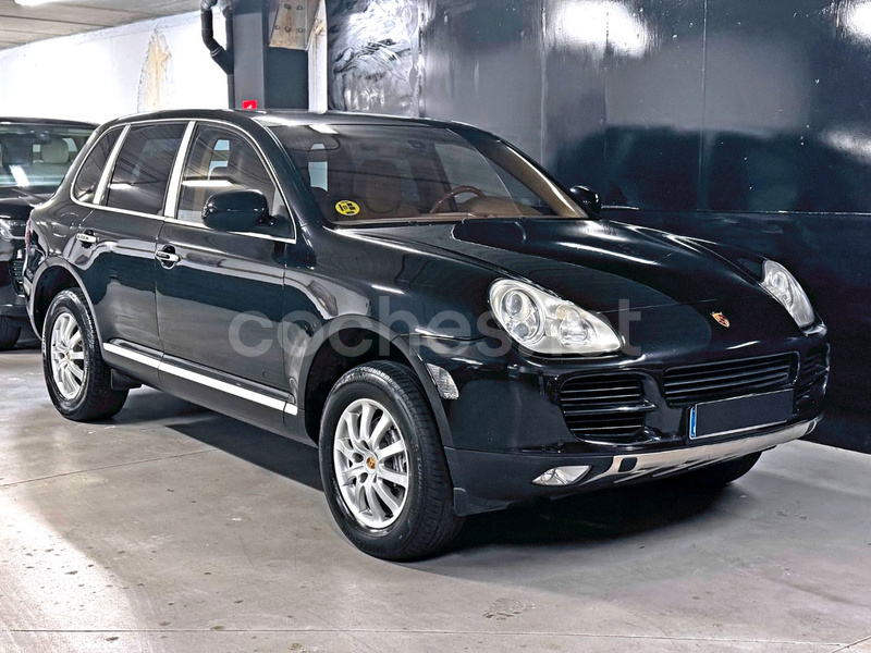 PORSCHE Cayenne -