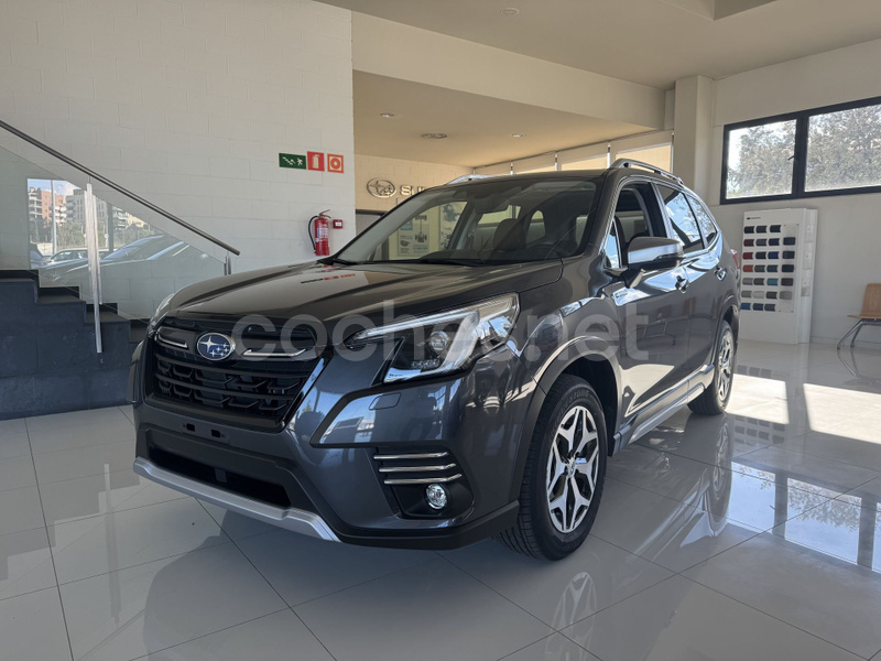 SUBARU Forester 2.0i Hybrid CVT Executive Plus