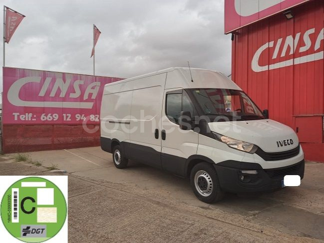 IVECO Daily 2.3 TD 33S 14S V 3520H2