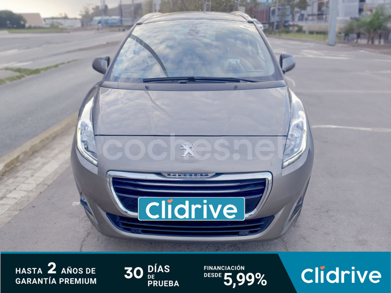 PEUGEOT 5008 Allure 1.6 BlueHDi 120 EAT6