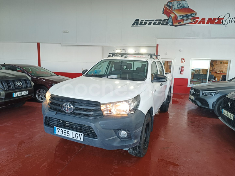 TOYOTA Hilux 2.4 D4D Cabina Doble GX