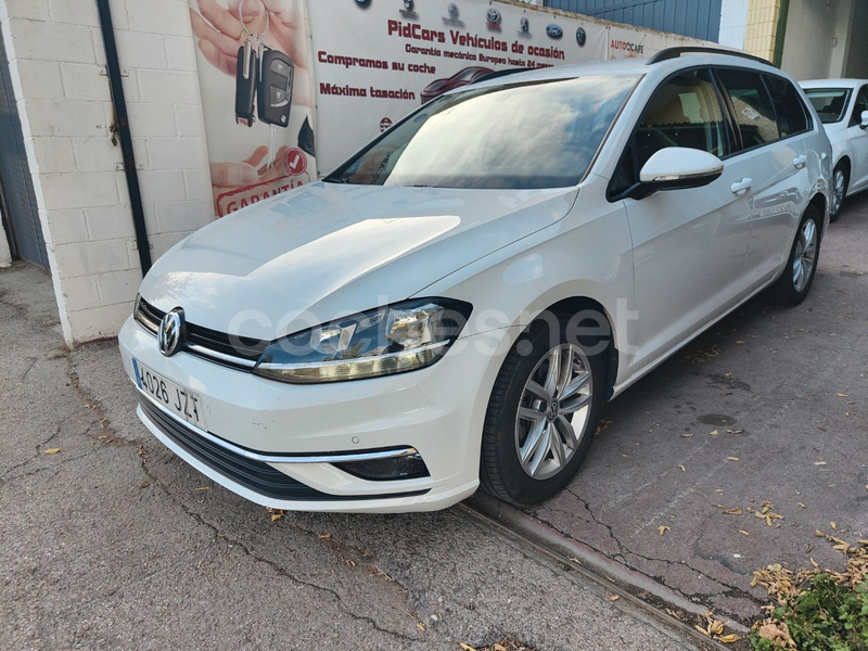 VOLKSWAGEN Golf Advance 1.6 TDI Variant