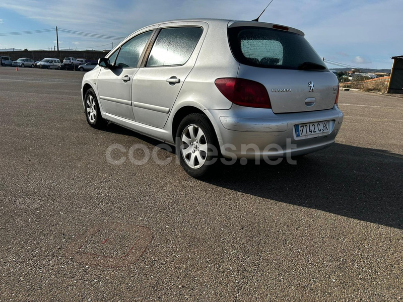 PEUGEOT 307 2.0 HDi 110 XR