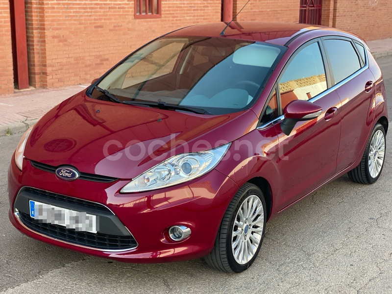 FORD Fiesta 1.6 TDCi DPF Titanium