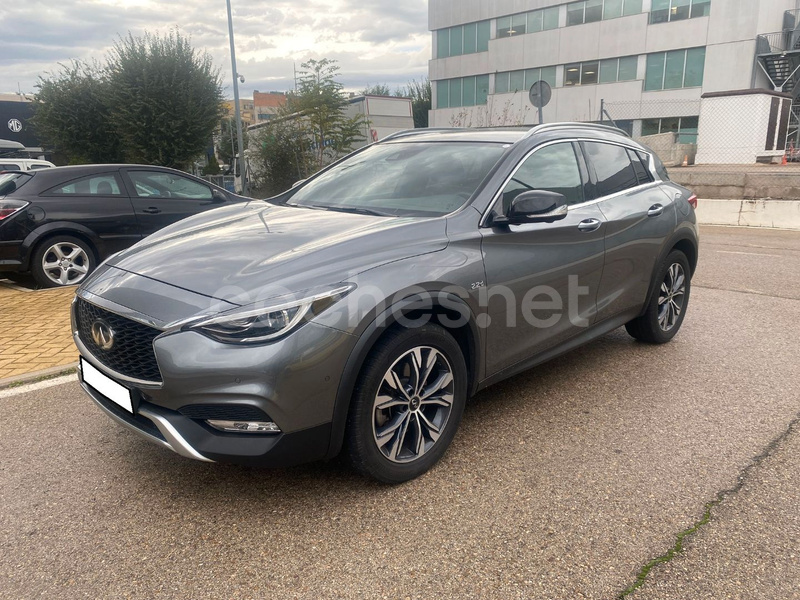 INFINITI QX30 2.2D PREMIUM TECH 7DCT AWD