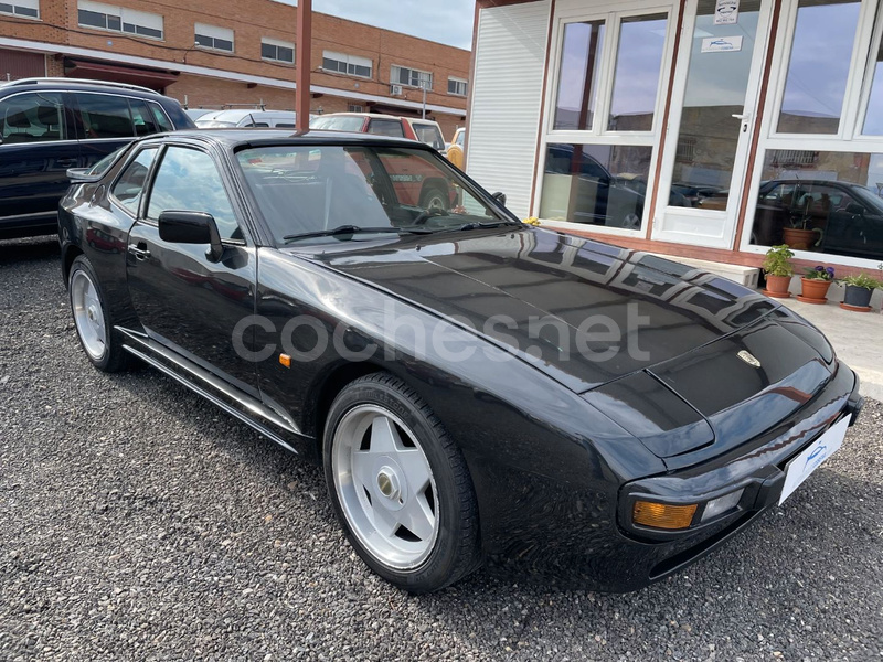 PORSCHE 944 944 2.5