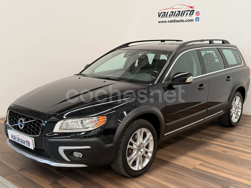 VOLVO XC70 2.4 D5 AWD Summum Auto