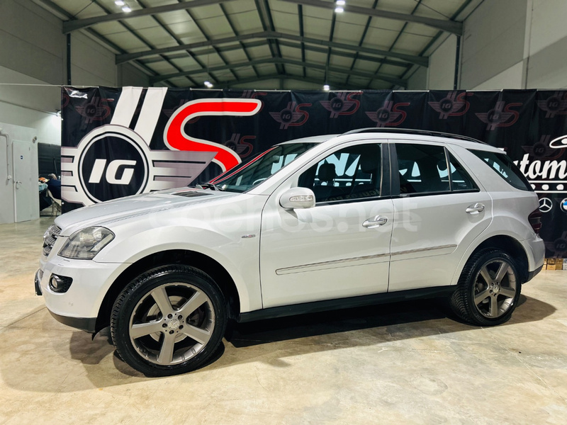 MERCEDES-BENZ Clase M ML 320 CDI Edition 10