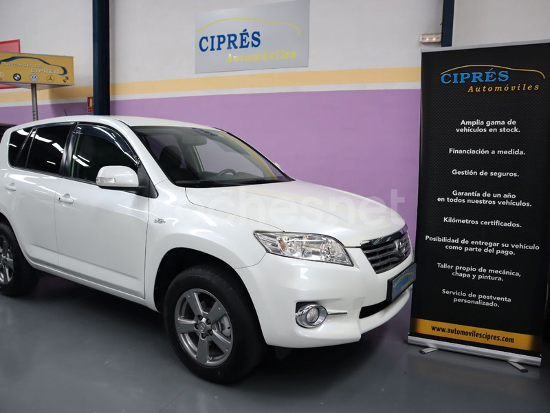 TOYOTA Rav4 2.2 D4D Executive 4x4