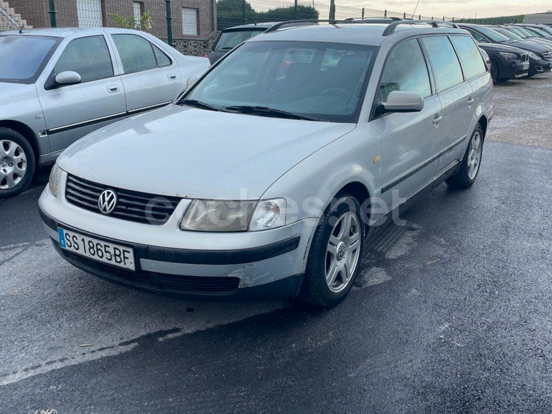 VOLKSWAGEN Passat 1.9 TDI COMFORTLINE