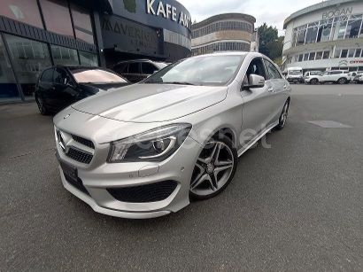 MERCEDES-BENZ Clase CLA CLA 200 d AMG Line