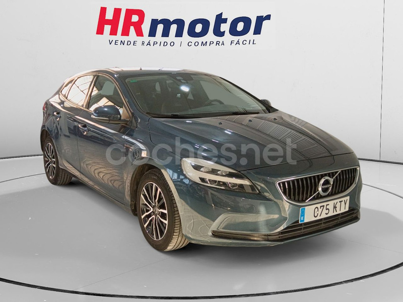 VOLVO V40 2.0 T2 Momentum