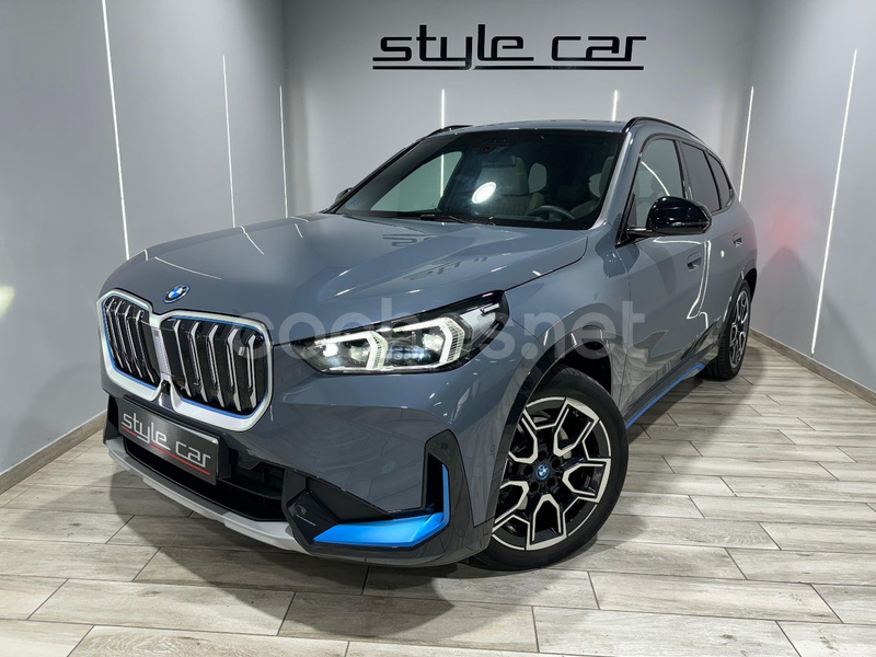 BMW iX1 xDrive30