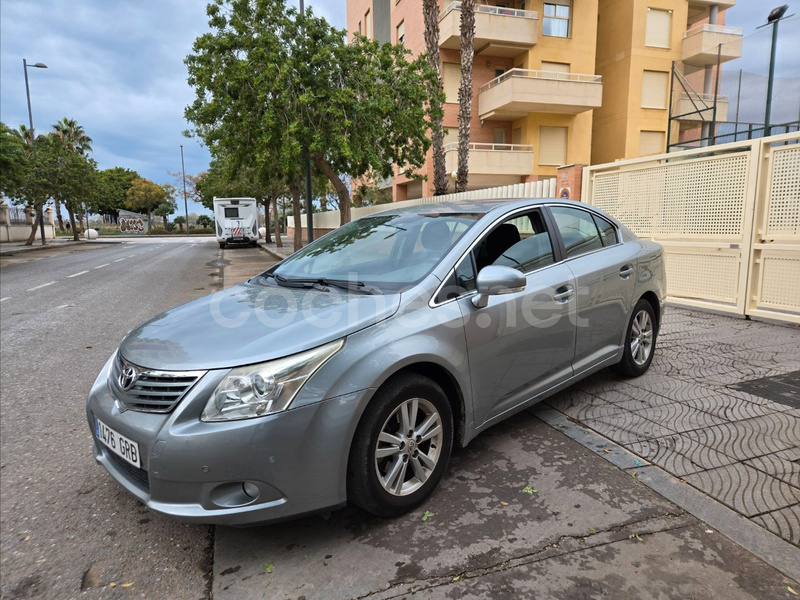 TOYOTA Avensis 1.6 VVTi Active