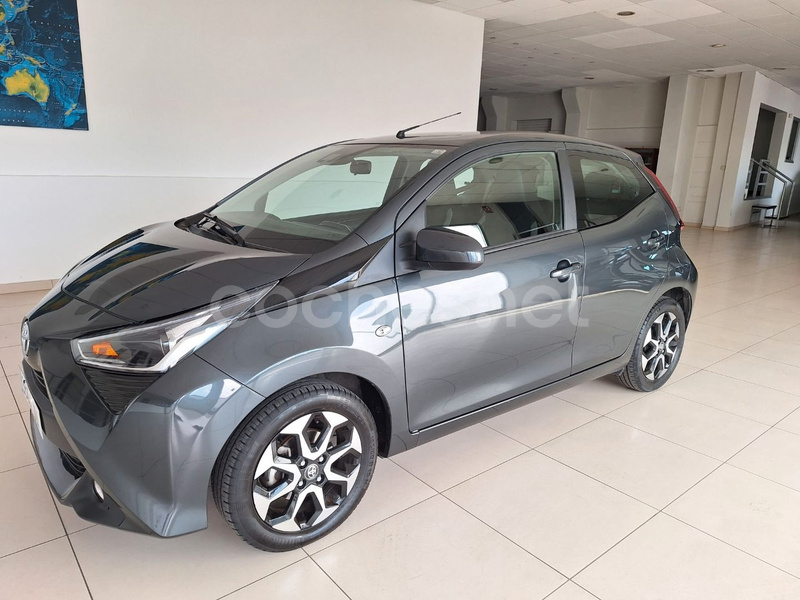 TOYOTA Aygo 1.0 70 xplay