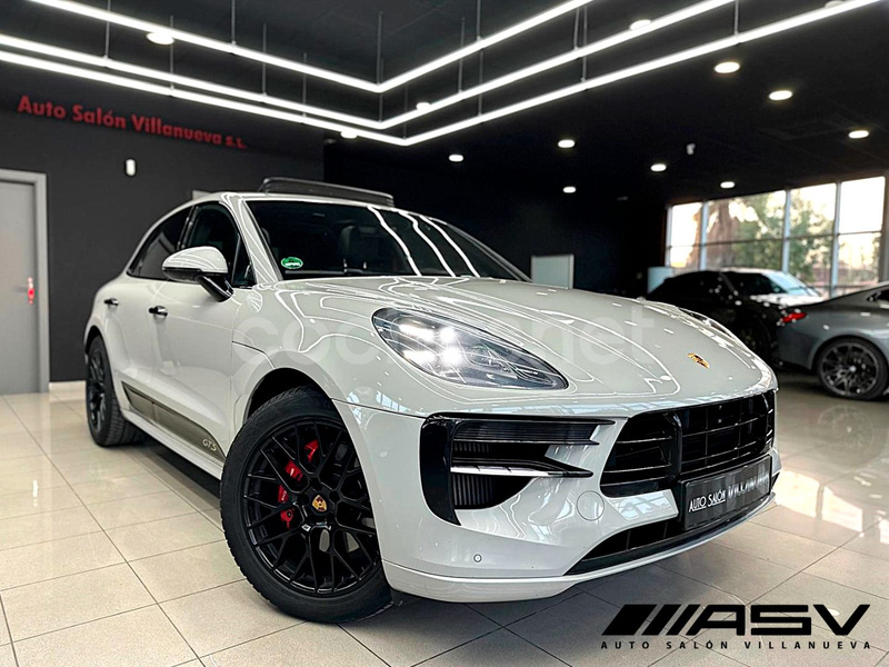 PORSCHE Macan GTS