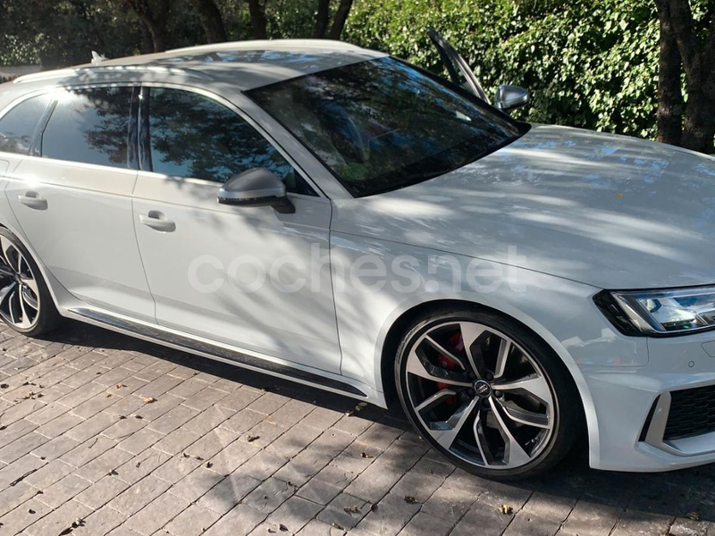 AUDI RS4 Avant 4.2 FSI quattro Avant