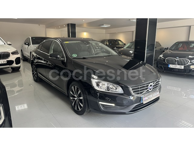 VOLVO S60 2.0 D3 Momentum Auto