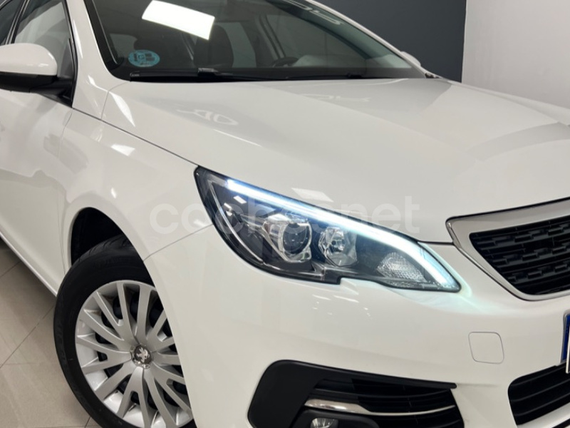 PEUGEOT 308 Business Line PureTech 110 SS 6 vel