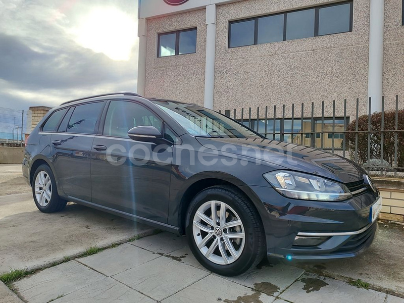 VOLKSWAGEN Golf Advance 1.6 TDI Variant