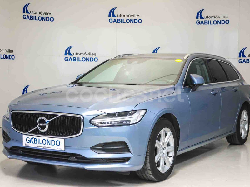 VOLVO V90 2.0 D3 Momentum Auto