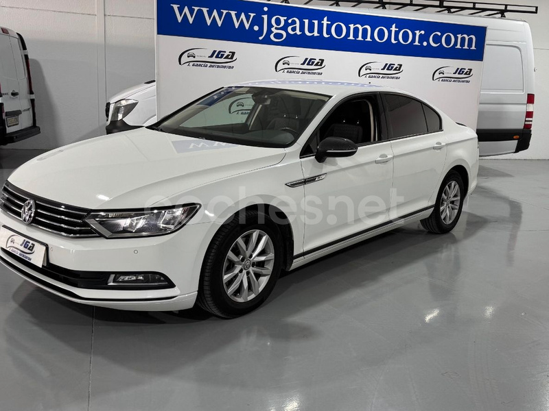 VOLKSWAGEN Passat Advance 1.6 TDI