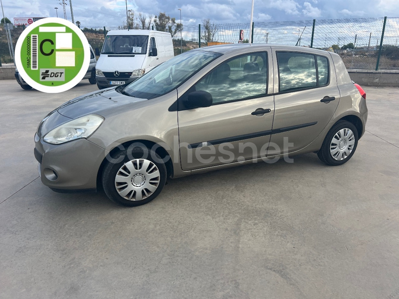 RENAULT Clio Authentique 1.2 75 5p. eco2 E5 5p.